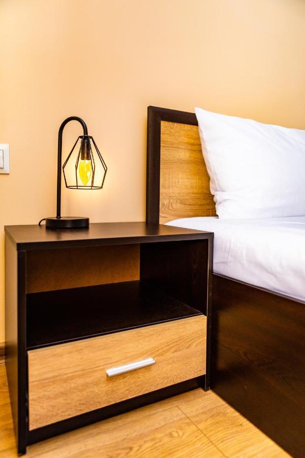Forest Oasis Guest House Free Parking Saparewa Banja Exterior foto