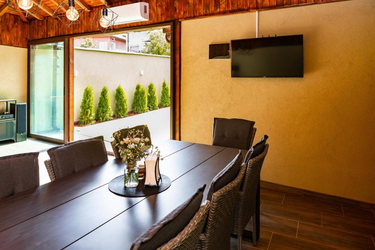 Forest Oasis Guest House Free Parking Saparewa Banja Exterior foto
