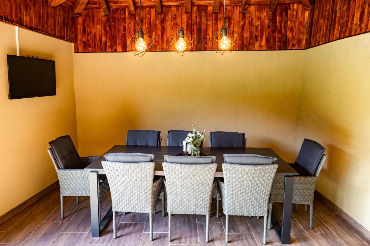 Forest Oasis Guest House Free Parking Saparewa Banja Exterior foto