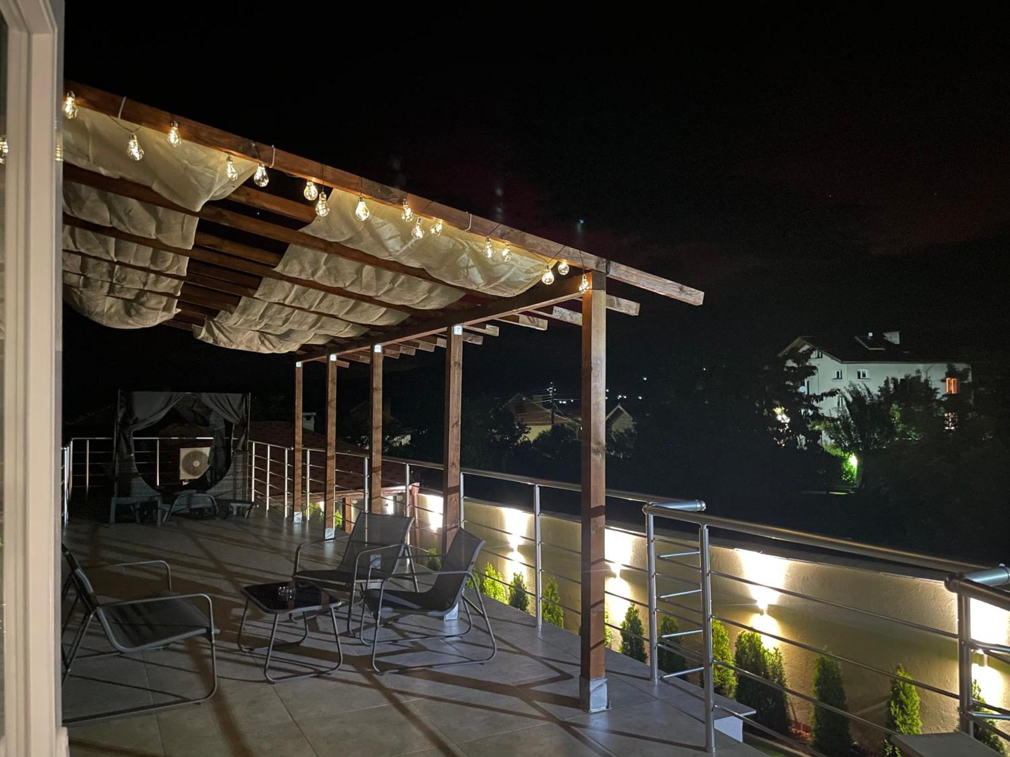 Forest Oasis Guest House Free Parking Saparewa Banja Exterior foto